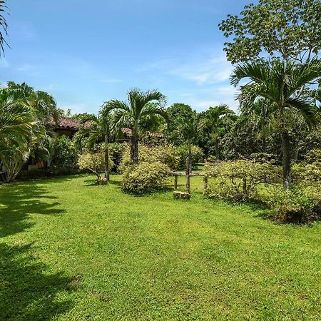 Casa Lajagua Bed & Breakfast Pedasi Town Exterior photo